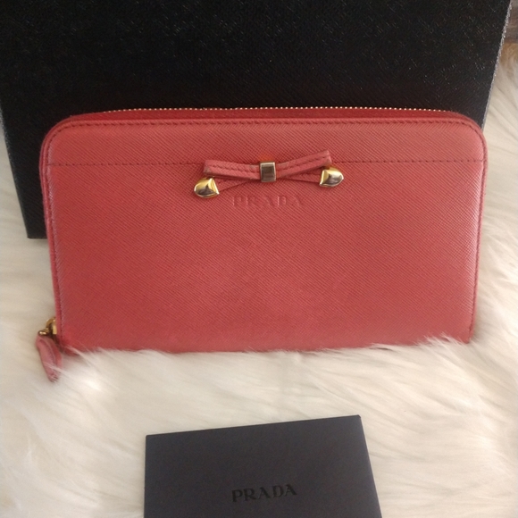 Prada Rosa Saffiano Leather Wallet - Picture 4 of 10
